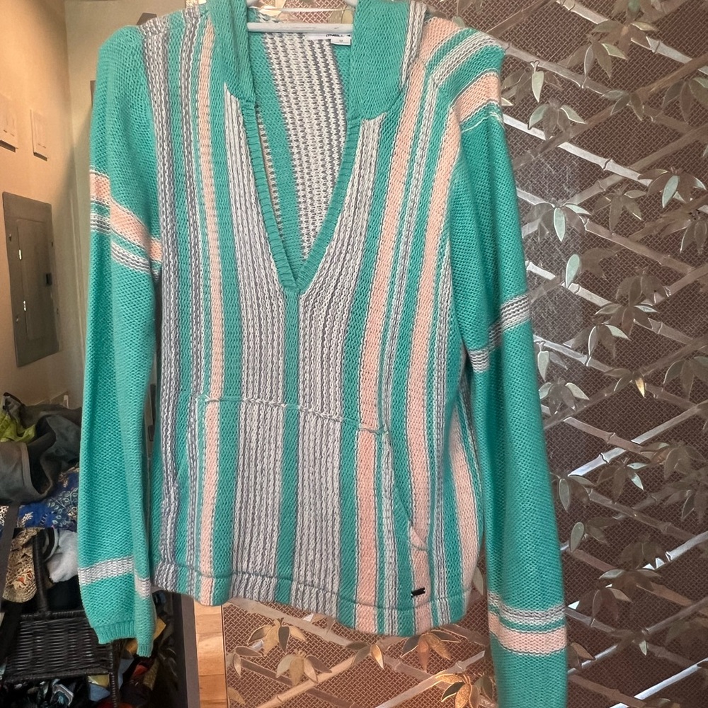 Super cute pullover from O'Neil